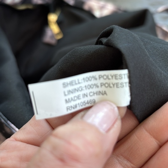 Olivia Miller Dylan,Large zip top tote w/wristlet bag,tie dye, multi-use,light - Picture 13 of 16